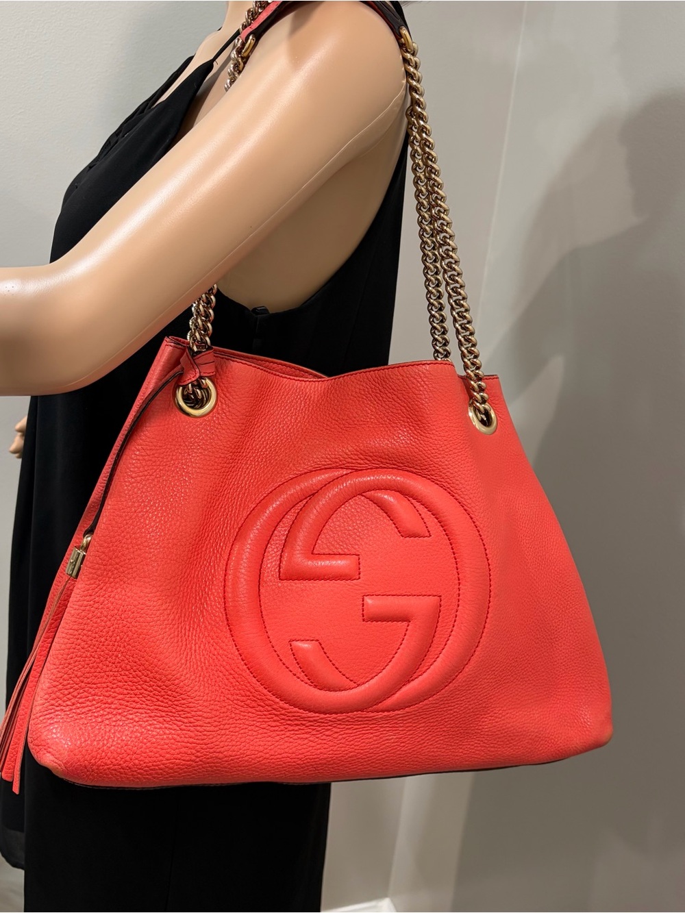 #016 GUCCI Coral Medium Soho